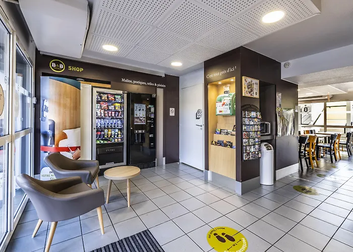 Sud Porte D'espagne Hotel