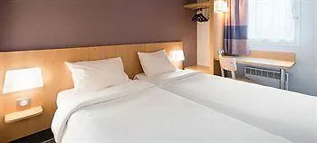 Sud Porte D'espagne Hotel