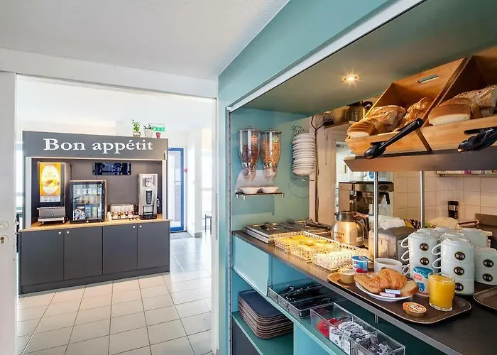 Sud Porte D'espagne Hotel